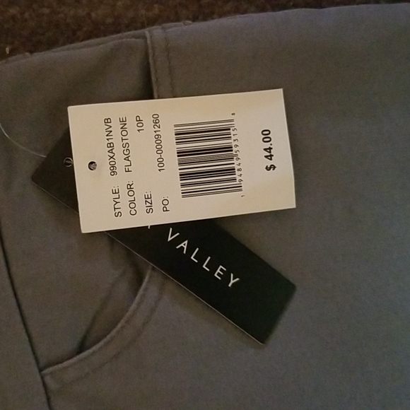 Nappa Valley Capris - Picture 3 of 4